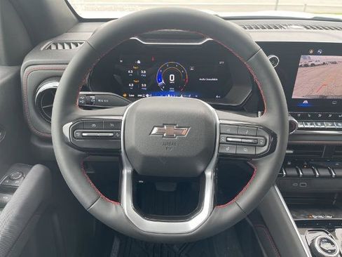 New 2025 Chevrolet Colorado Z71 w/ Z71 Convenience Package 2 AWD/4WD image 19