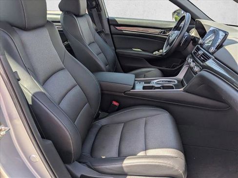 Used 2019 Honda Accord Sport image 17