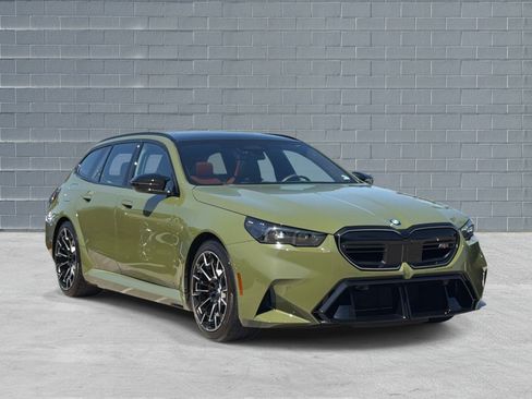 Used 2025 BMW M5 Touring w/ M Driver's Package AWD/4WD image 1