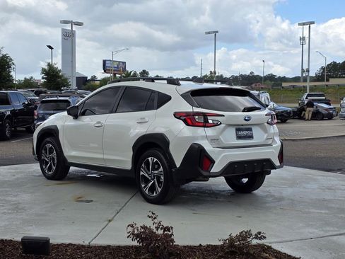 Used 2024 Subaru Crosstrek 2.0i Premium AWD/4WD image 4