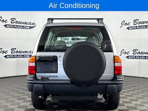 Used 2001 Chevrolet Tracker 4WD w/ Preferred Equipment Group image 8