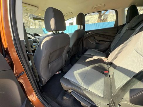 Used 2017 Ford Escape SE image 14