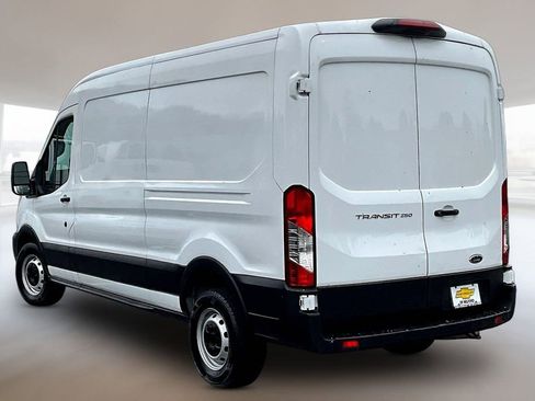 Used 2023 Ford Transit 250 Medium Roof w/ Load Area Protection Package RWD image 4