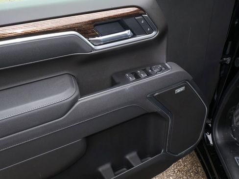 New 2026 GMC Sierra 1500 Elevation w/ Elevation Premium Package AWD/4WD image 9