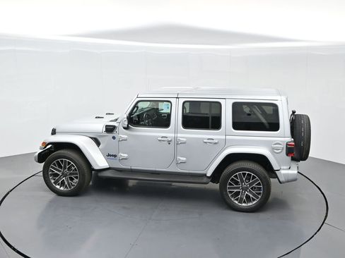 Used 2022 Jeep Wrangler Unlimited Sahara image 62