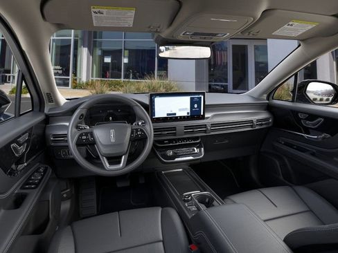 New 2026 Lincoln Corsair Premiere image 9