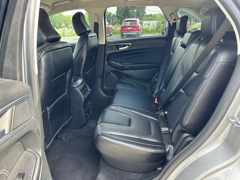 Used 2022 Ford Edge Titanium AWD/4WD image 22