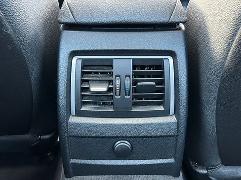 Used 2019 BMW 430i Coupe w/ Convenience Package RWD image 29