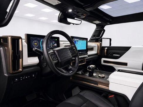 Used 2024 GMC Hummer EV 3X AWD/4WD image 13