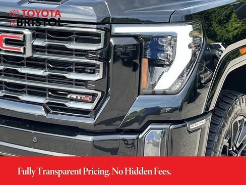 Used 2024 GMC Sierra 2500 AT4 w/ AT4 Premium Plus Package AWD/4WD image 10