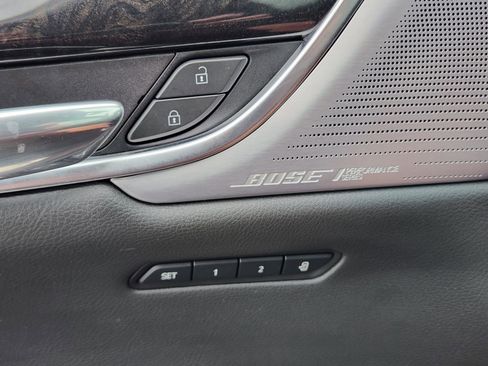 Used 2023 Cadillac XT6 Premium Luxury w/ Technology Package image 24