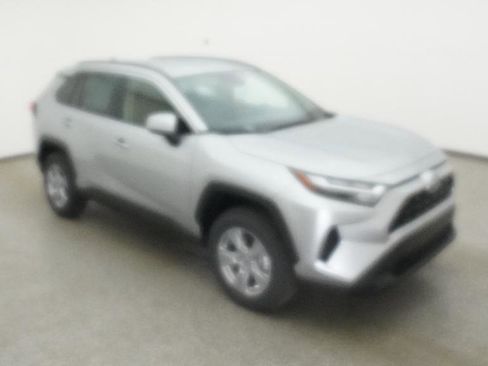 New 2025 Toyota RAV4 XLE image 29
