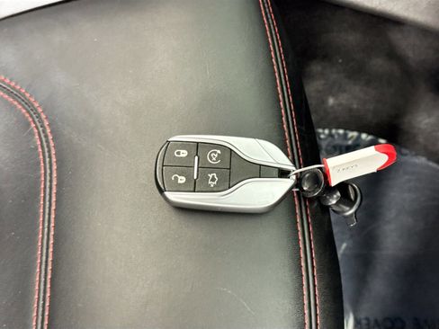 Used 2023 Maserati Quattroporte Modena Q4 image 43