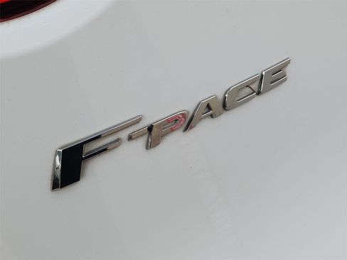 Used 2020 Jaguar F-PACE R-Sport AWD/4WD image 33