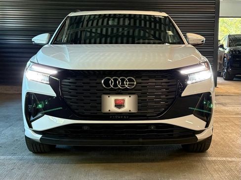 Used 2024 Audi Q4 e-tron Premium Plus w/ Premium Plus AWD/4WD image 6