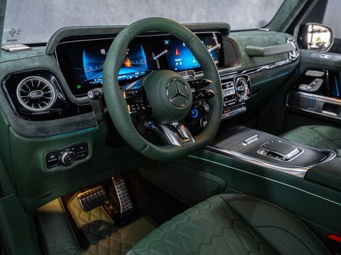Used 2025 Mercedes-Benz G 63 AMG 4MATIC image 40