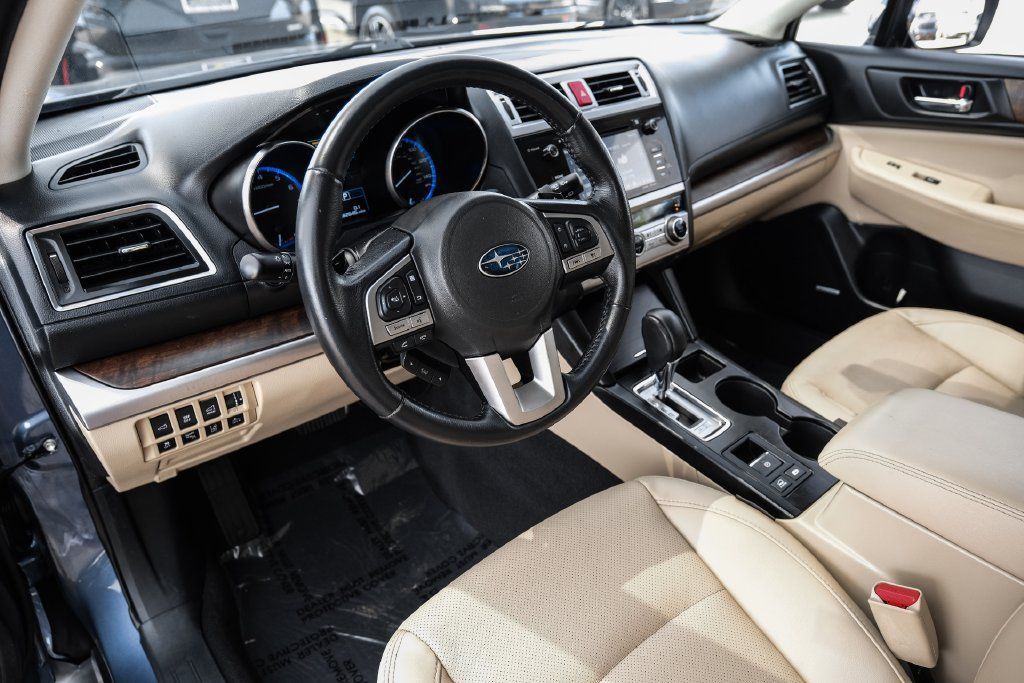 Used 2017 Subaru Outback 2.5i Limited AWD/4WD image 2