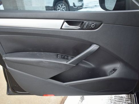 Used 2012 Volkswagen Passat TDI SE image 14