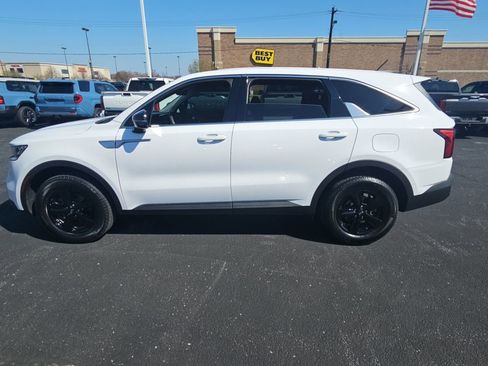 Used 2021 Kia Sorento LX AWD/4WD image 6