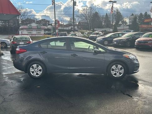 Used 2016 Kia Forte LX image 8