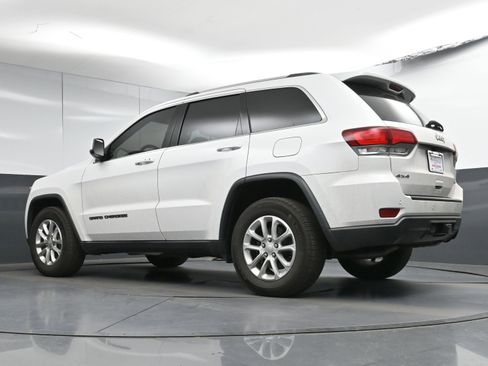 Used 2021 Jeep Grand Cherokee Laredo image 28