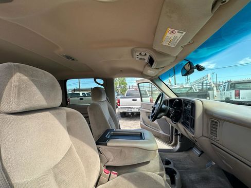 Used 2004 GMC Sierra 2500 SLE RWD image 52