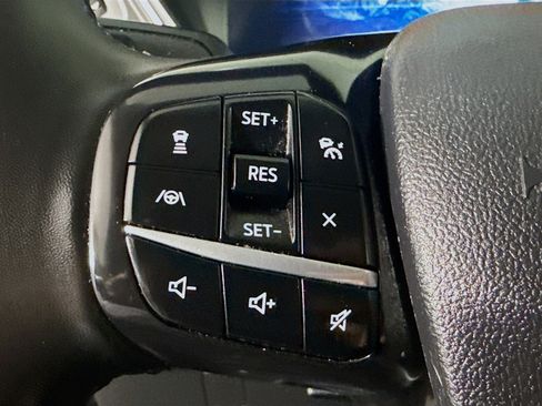 Used 2021 Ford Escape Titanium image 14