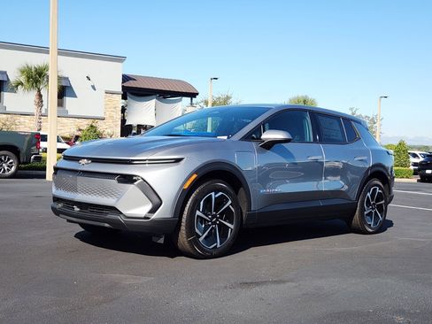 New 2026 Chevrolet Equinox EV LT w/ Comfort Package image 2