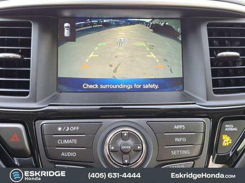 Used 2020 Nissan Pathfinder SV image 20