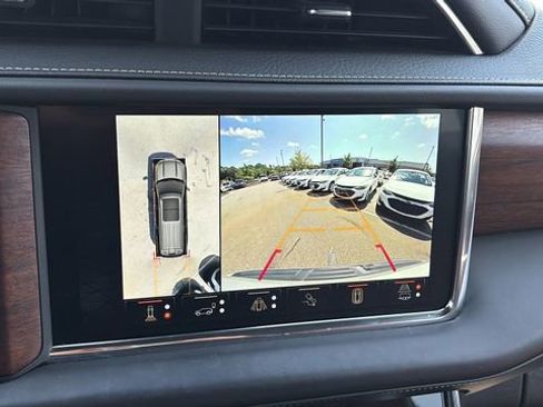 Used 2023 GMC Yukon XL Denali Ultimate image 18