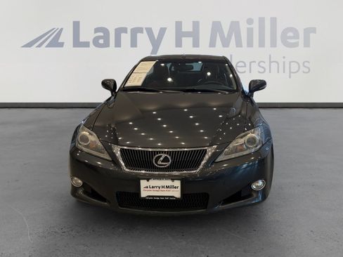 Used 2011 Lexus IS 250C w/ Luxury Pkg RWD image 7