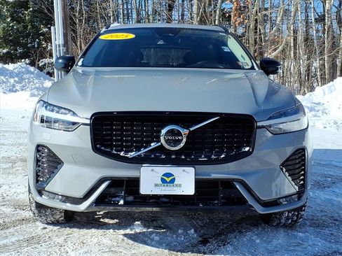Used 2025 Volvo XC60 B5 Plus image 27