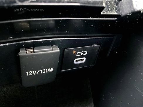 Certified 2023 Toyota Corolla SE w/ SE Package image 16