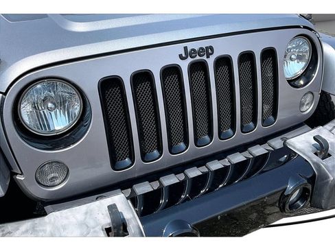 Used 2015 Jeep Wrangler Unlimited Sahara AWD/4WD image 52