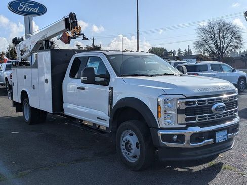 New 2026 Ford F550 4x4 Supercab Super Duty image 8