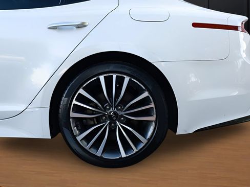 Used 2019 Kia Stinger Premium RWD image 7