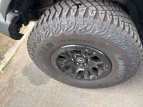 Used 2022 Ford Bronco Wildtrak image 13