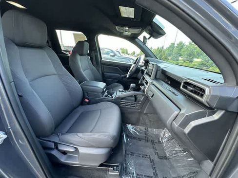 Used 2024 Toyota Tacoma SR AWD/4WD image 21