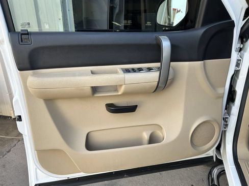 Used 2008 GMC Sierra 1500 SLE w/ Power Pack Plus AWD/4WD image 3