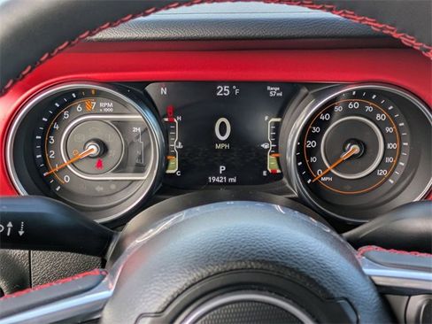 Used 2023 Jeep Gladiator Rubicon w/ LED Lighting Group image 14