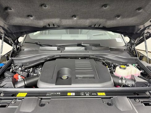 New 2026 Land Rover Range Rover SE AWD/4WD image 32