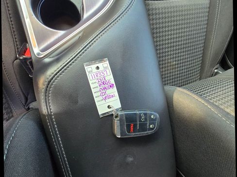 Used 2018 Dodge Challenger SXT w/ Blacktop Package image 21