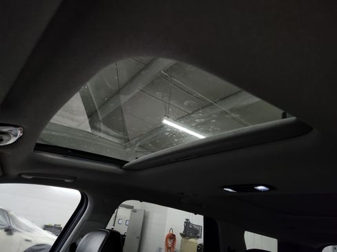 Used 2021 Hyundai Palisade Limited image 17