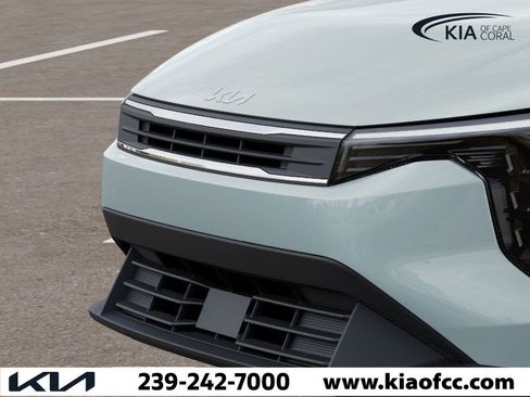 New 2025 Kia K4 LXS image 12