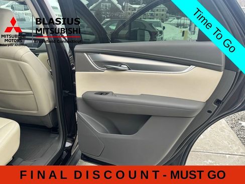 Used 2020 Cadillac XT5 Premium Luxury w/ LPO, Floor Liner Package AWD/4WD image 28