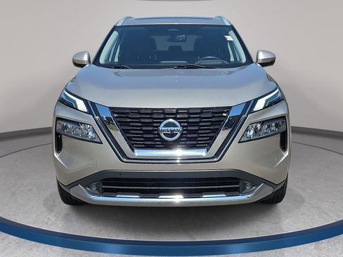 Used 2021 Nissan Rogue Platinum FWD image 2
