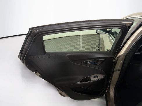 Used 2022 Chevrolet Malibu RS FWD image 26