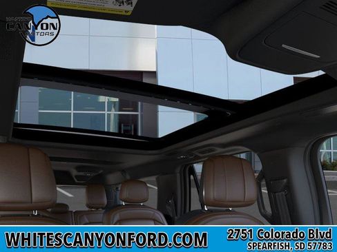 New 2026 Lincoln Navigator L Reserve AWD/4WD image 22