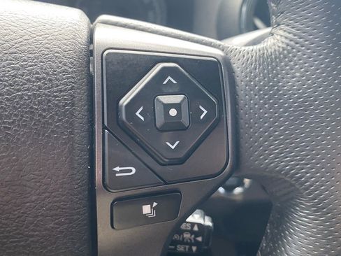 Used 2021 Toyota Tacoma TRD Sport image 26