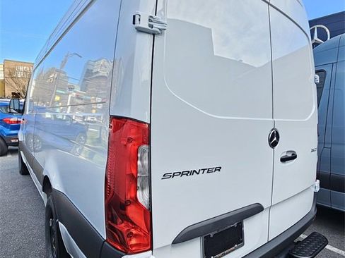 New 2025 Mercedes-Benz Sprinter 2500 image 2